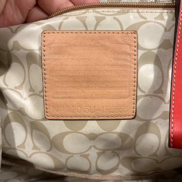 Coach tote - Picture 2 of 7